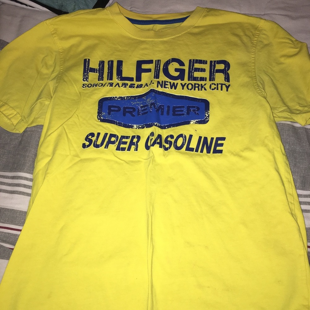Men’s Tommy Hilfiger shirt